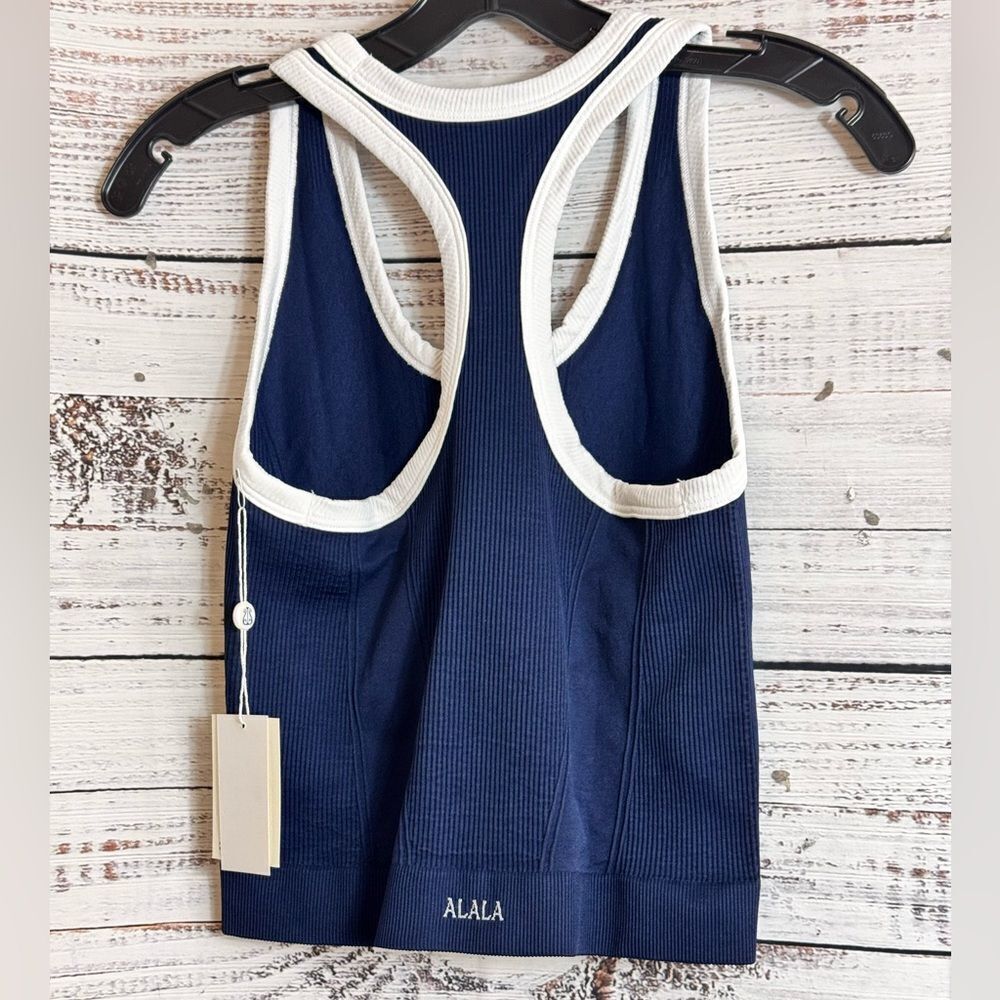Alala Top Womens size Large Barre Racer Back TankTop Scoop Neck Seamless‎ New - Picture 4 of 16